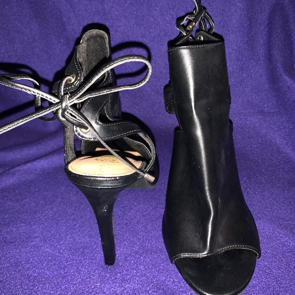 Black Heel Bundle - Picture 8 of 10